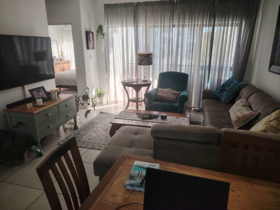 To Let 3 Bedroom Property for Rent in De Velde Western Cape